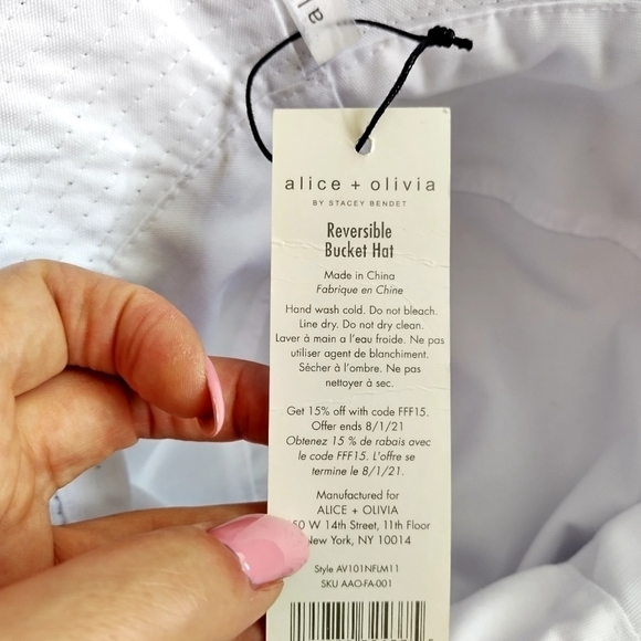 NWT Alice + Olivia Daisy Cap Reversible Bucket Cap White OS Floral Sun Cap - Picture 5 of 9